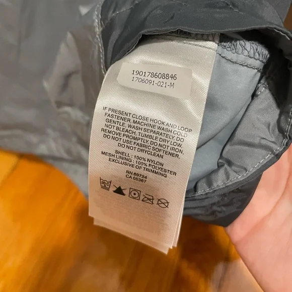 Columbia Men’s Gray Windbreaker Jacket Medium - Picture 4 of 4